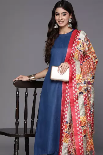 Halter Neck Regular Kurta with Trousers & Dupatta