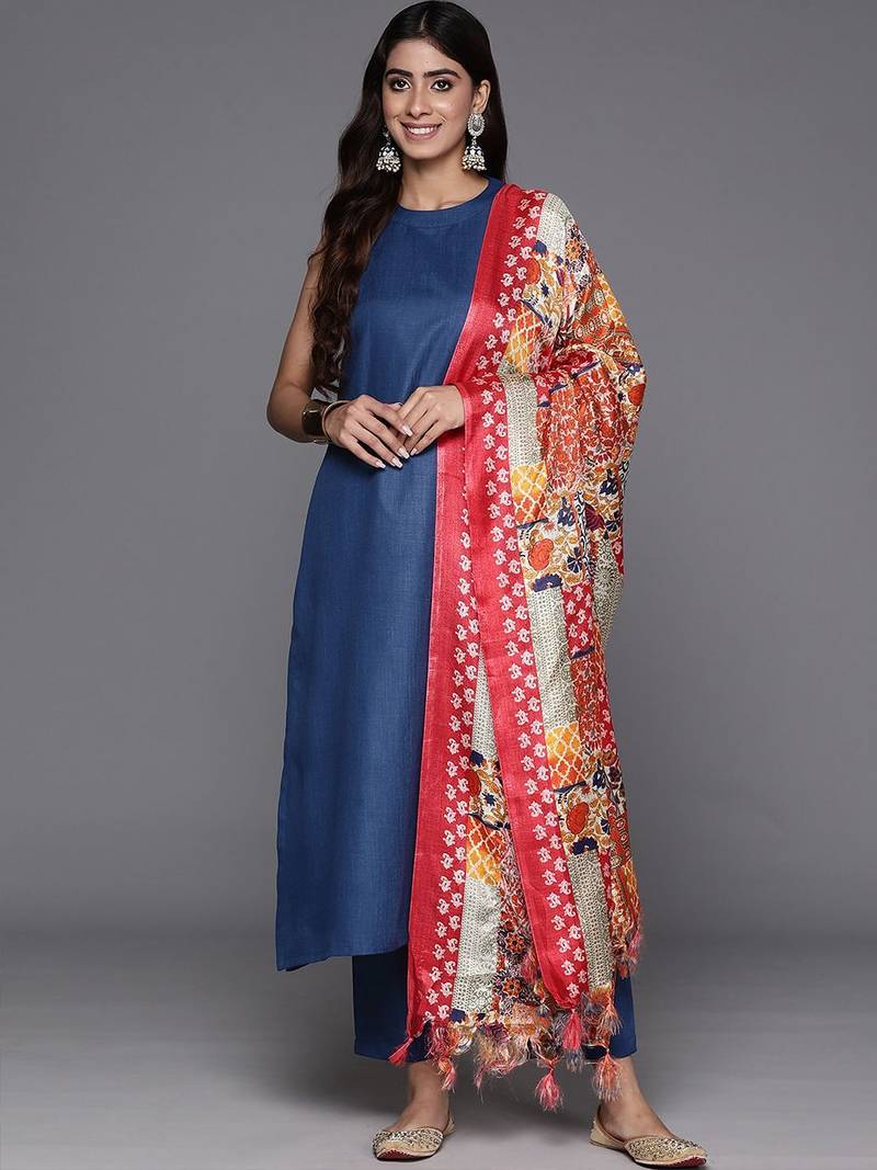 Halter Neck Regular Kurta with Trousers & Dupatta