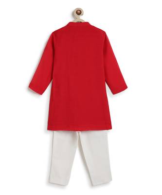 Red embroidered viscose kurta set 4