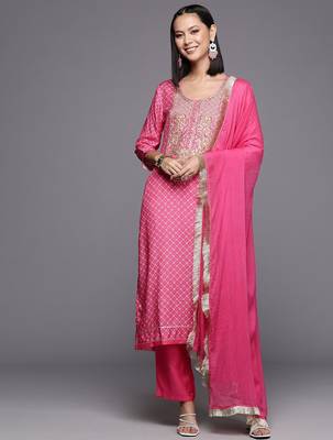 Women Floral Yoke Design Regular Pure Cotton Kurta with Trousers & Dupatta 5