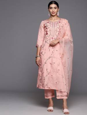 Women Floral Embroidered Regular Thread Work Kurta with Trousers & Dupatta 1