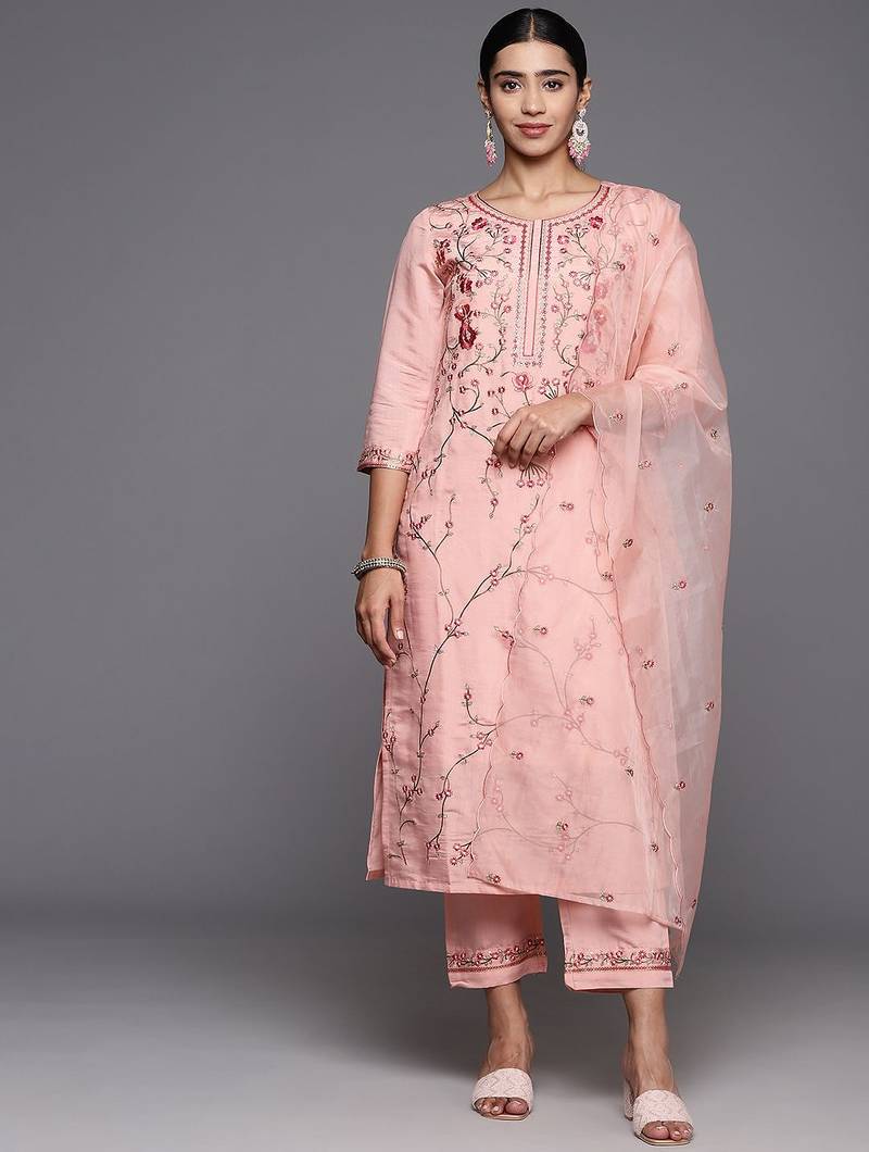 Women Floral Embroidered Regular Thread Work Kurta with Trousers & Dupatta