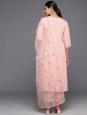 Women Floral Embroidered Regular Thread Work Kurta with Trousers & Dupatta 7