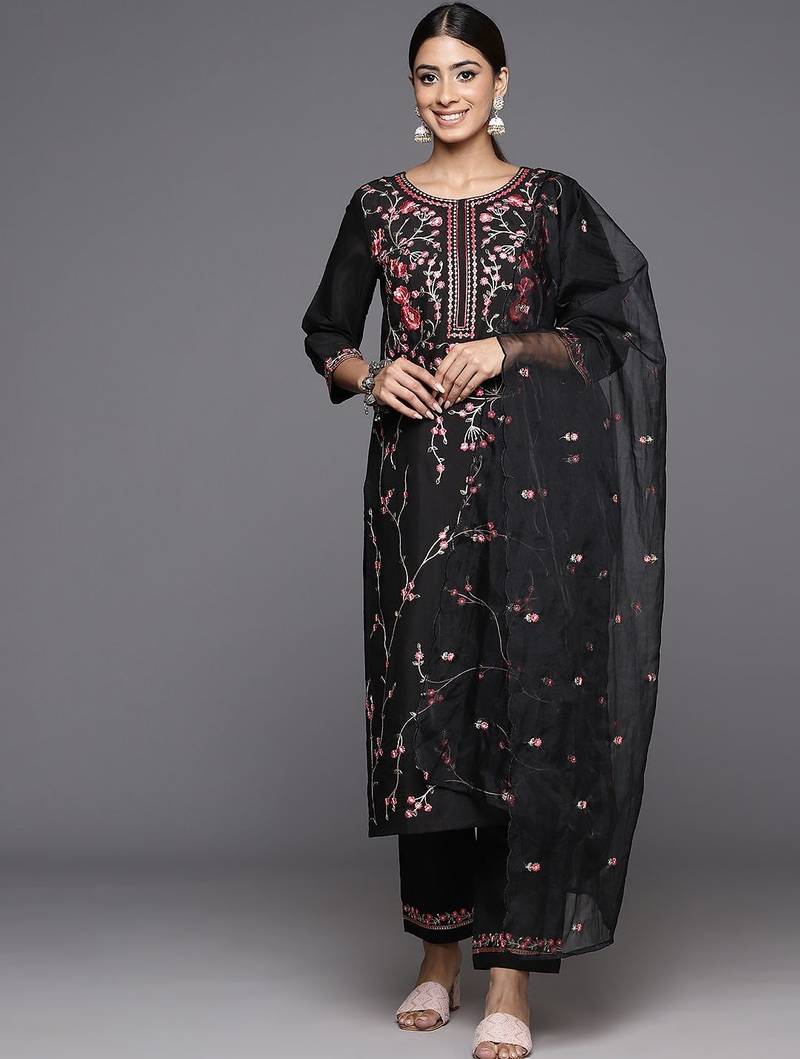 Women Floral Embroidered Regular Thread Work Kurta with Trousers & Dupatta