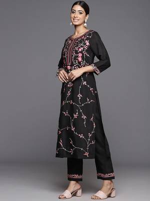 Women Floral Embroidered Regular Thread Work Kurta with Trousers & Dupatta 5