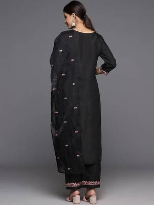 Women Floral Embroidered Regular Thread Work Kurta with Trousers & Dupatta 6