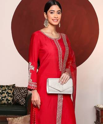 Ethnic Motifs Embroidered Zari Kurta with Trousers & Dupatta 2