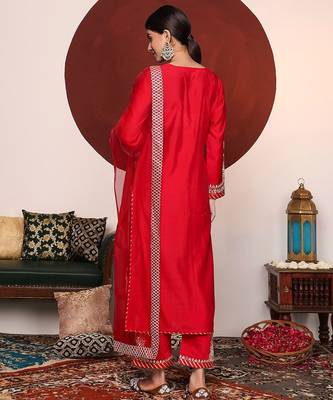 Ethnic Motifs Embroidered Zari Kurta with Trousers & Dupatta 6