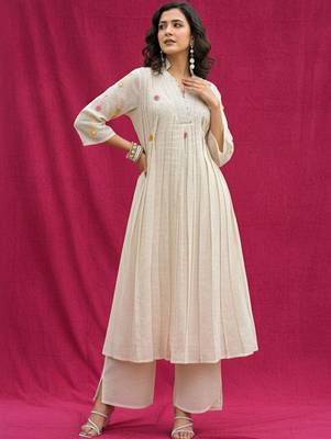 Women Ethnic Motifs Printed Tiered Pure Cotton Kurta with Palazzos 2