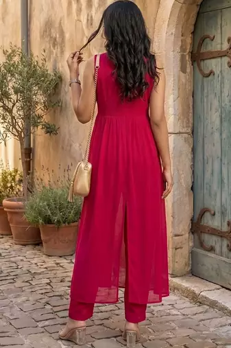 Women Ethnic Motifs Embroidered Empire Thread Work Kurta with Trousers