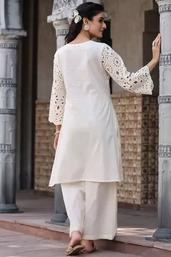 Women Floral Embroidered Regular Pure Cotton Kurta with Trousers