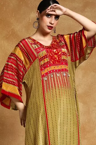 Women Printed Regular Sequinned Kurta with Trousers