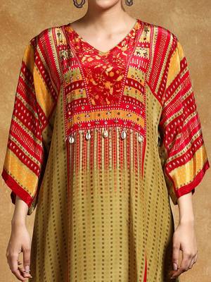 Women Printed Regular Sequinned Kurta with Trousers 4