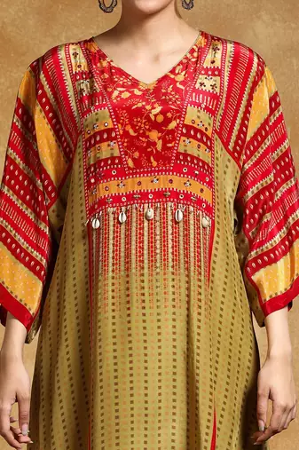 Women Printed Regular Sequinned Kurta with Trousers