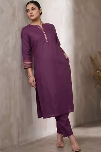 Women Ethnic Motifs Embroidered Regular Thread Work Kurta with Trousers