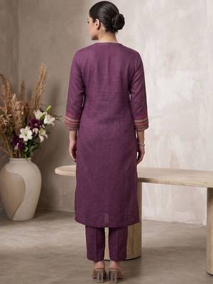 Women Ethnic Motifs Embroidered Regular Thread Work Kurta with Trousers 5