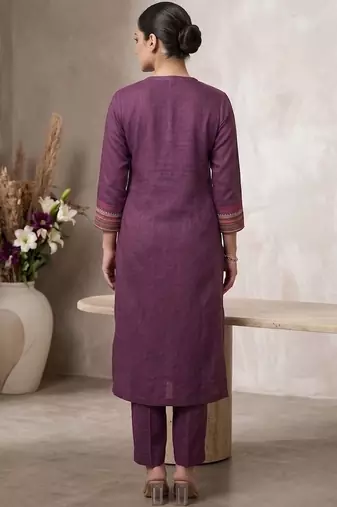 Women Ethnic Motifs Embroidered Regular Thread Work Kurta with Trousers