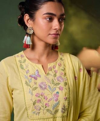 Women Floral Embroidered Empire Thread Work Kurta with Palazzos & With Dupatta 2