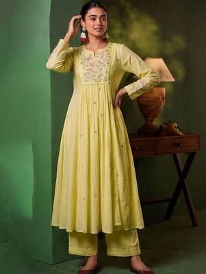 Women Floral Embroidered Empire Thread Work Kurta with Palazzos & With Dupatta 3