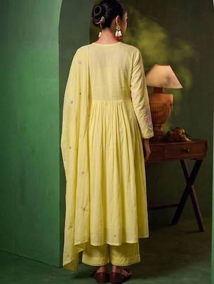 Women Floral Embroidered Empire Thread Work Kurta with Palazzos & With Dupatta 4