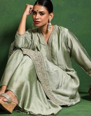 Floral Embroidered V-Neck A-Line Kurta With Sharara And Dupatta 6