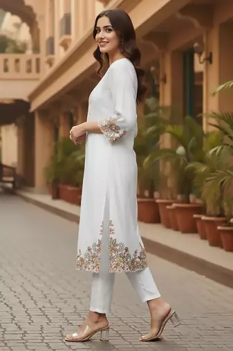 Floral Embroidered Pure Cotton Flared Sleeves V-Neck Straight Kurta With Trousers