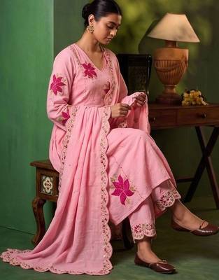 Women Floral Embroidered Empire Thread Work Chanderi Cotton Kurta with Palazzos & With Dupatta 6