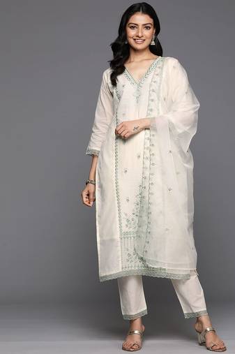Floral Embroidered Thread Work Pure Cotton Kurta With Trousers & Dupatta