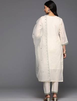 Floral Embroidered Thread Work Pure Cotton Kurta With Trousers & Dupatta 7