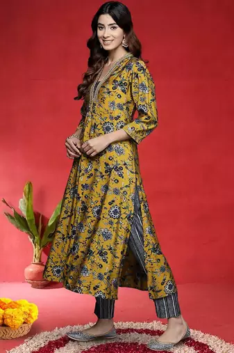 Women Floral Printed A-Line Kurta with Trouser & Dupatta
