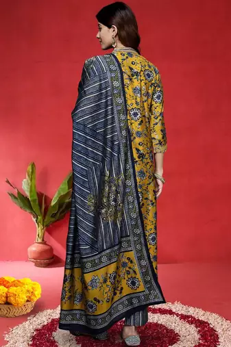 Women Floral Printed A-Line Kurta with Trouser & Dupatta