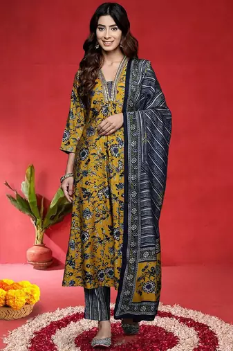 Women Floral Printed A-Line Kurta with Trouser & Dupatta