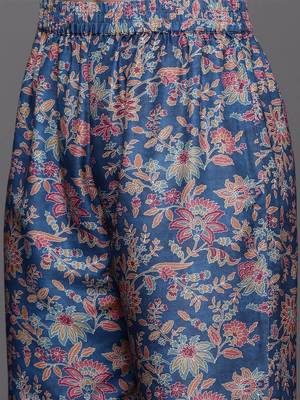 Women Paisley Printed Woolen Kurta Paired with Trousers & Printed Dupatta 3