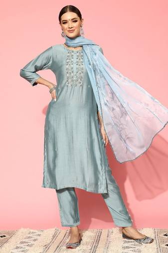 Floral Embroidered Regular Beads & Stones Kurta with Trousers & Dupatta
