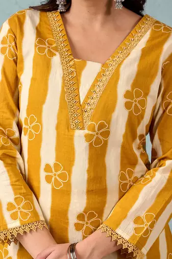 Women Striped Regular Pure Cotton Kurta with Trousers & With Dupatta