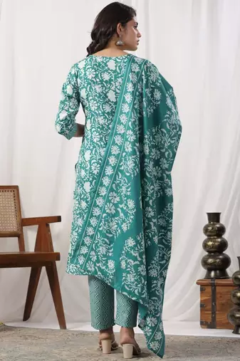 Women Floral Printed Regular Kurta with Trousers & With Dupatta