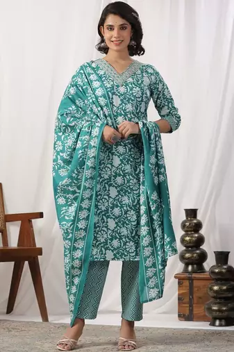 Women Floral Printed Regular Kurta with Trousers & With Dupatta