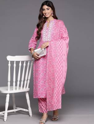 Women Floral Printed Thread Work Pure Cotton Kurta with Trousers & With Dupatta 8