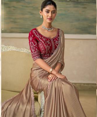 Golden luxurious party wear saree 2