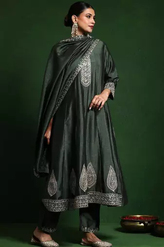 Floral Yoke Design Round Neck A-Line Kurta With Trousers And Dupatta