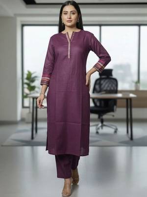 Women Embroidered Regular Thread Work Kurta with Trousers 2