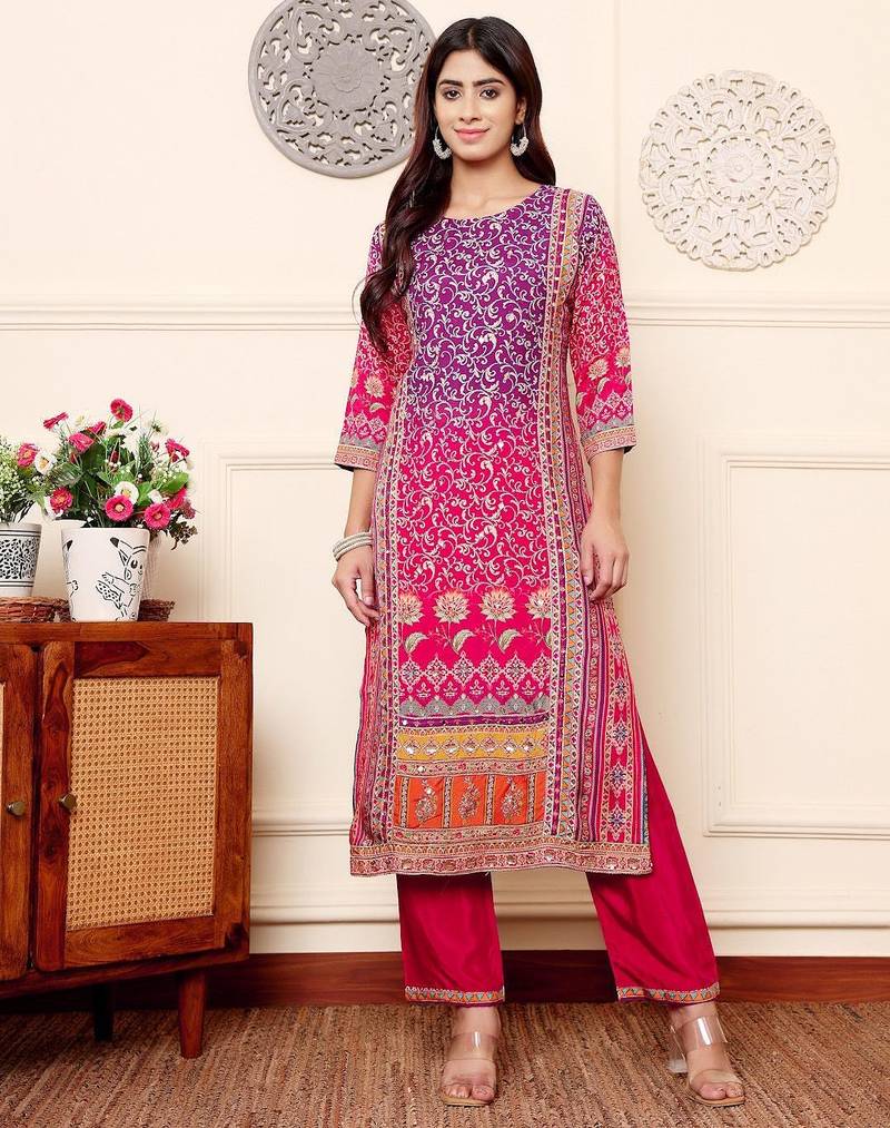 Women Floral Embroidered Regular Gotta Patti Kurta with Trousers & Dupatta