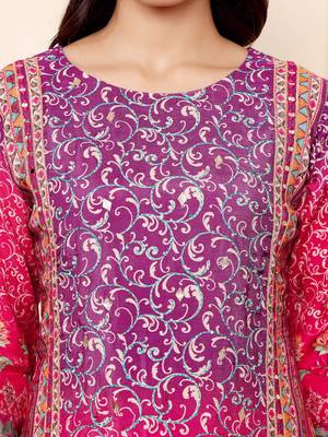 Women Floral Embroidered Regular Gotta Patti Kurta with Trousers & Dupatta 3