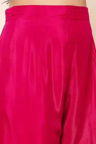 Women Floral Embroidered Regular Gotta Patti Kurta with Trousers & Dupatta