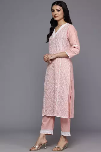 Floral Embroidered Panelled Thread Work Pure Cotton Kurta With Trousers & Dupatta