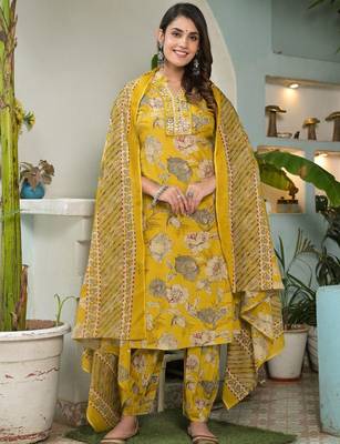 Women Floral Printed Regular Mirror Work Pure Cotton Kurta with Salwar & With Dupatta 1