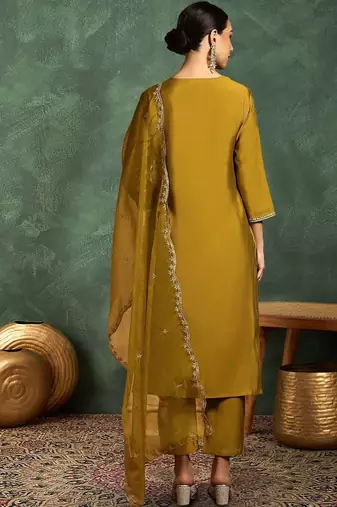 Women Ethnic Motifs Printed Kurta with Trouser & Dupatta