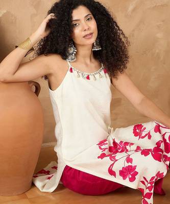 Women Floral Printed Kurta with Trouser 7