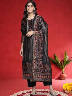 Printed Chanderi Silk Round Neck Straight Kurta With Trousers & Dupatta 1