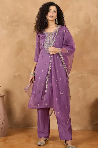 Women Ethnic Motifs Embroidered Kurta with Trouser & Dupatta